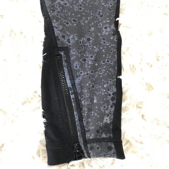 Yoga Pants - Picture 3 of 5